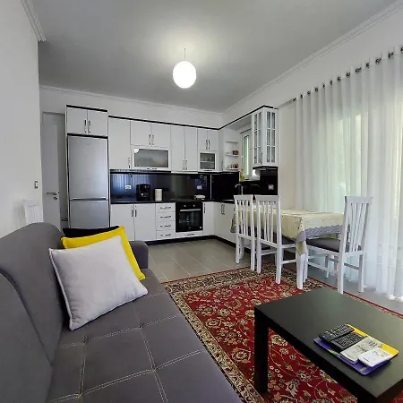 Tina's 1-bedroom アパート *