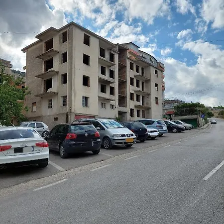 Tina's 1-bedroom * Gjirokastër